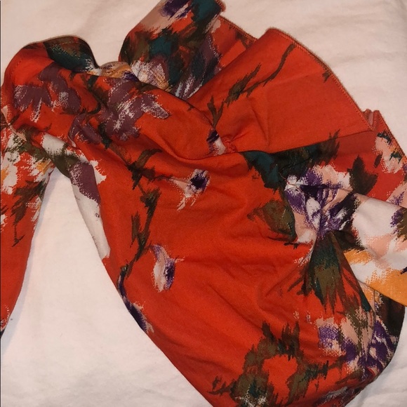 Crop top - Picture 2 of 5